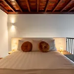 Maderni Breathtaking - By Myhomeincomo Apartment Como