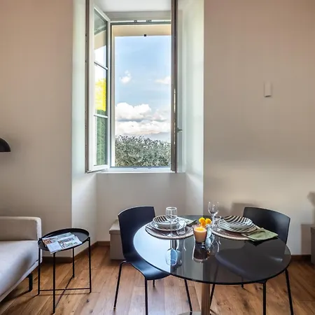 Maderni Breathtaking - By Myhomeincomo Διαμέρισμα *