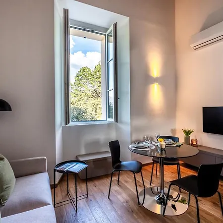 Διαμέρισμα Maderni Breathtaking - By Myhomeincomo