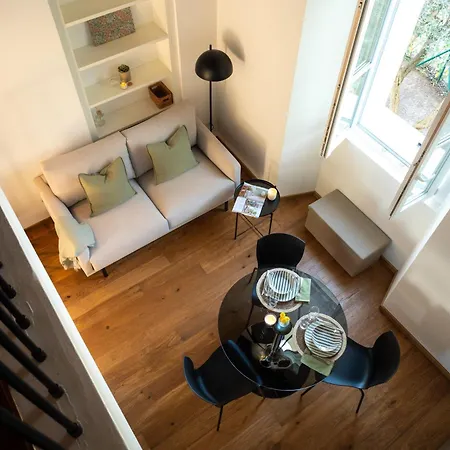 Apartamento Maderni Breathtaking - By Myhomeincomo Como